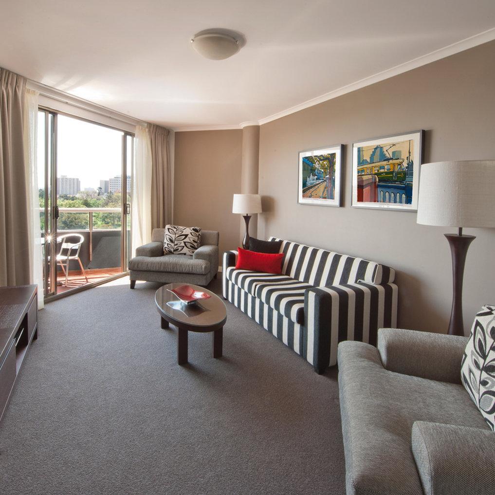 Mantra On The Park Aparthotel Melbourne Exterior foto