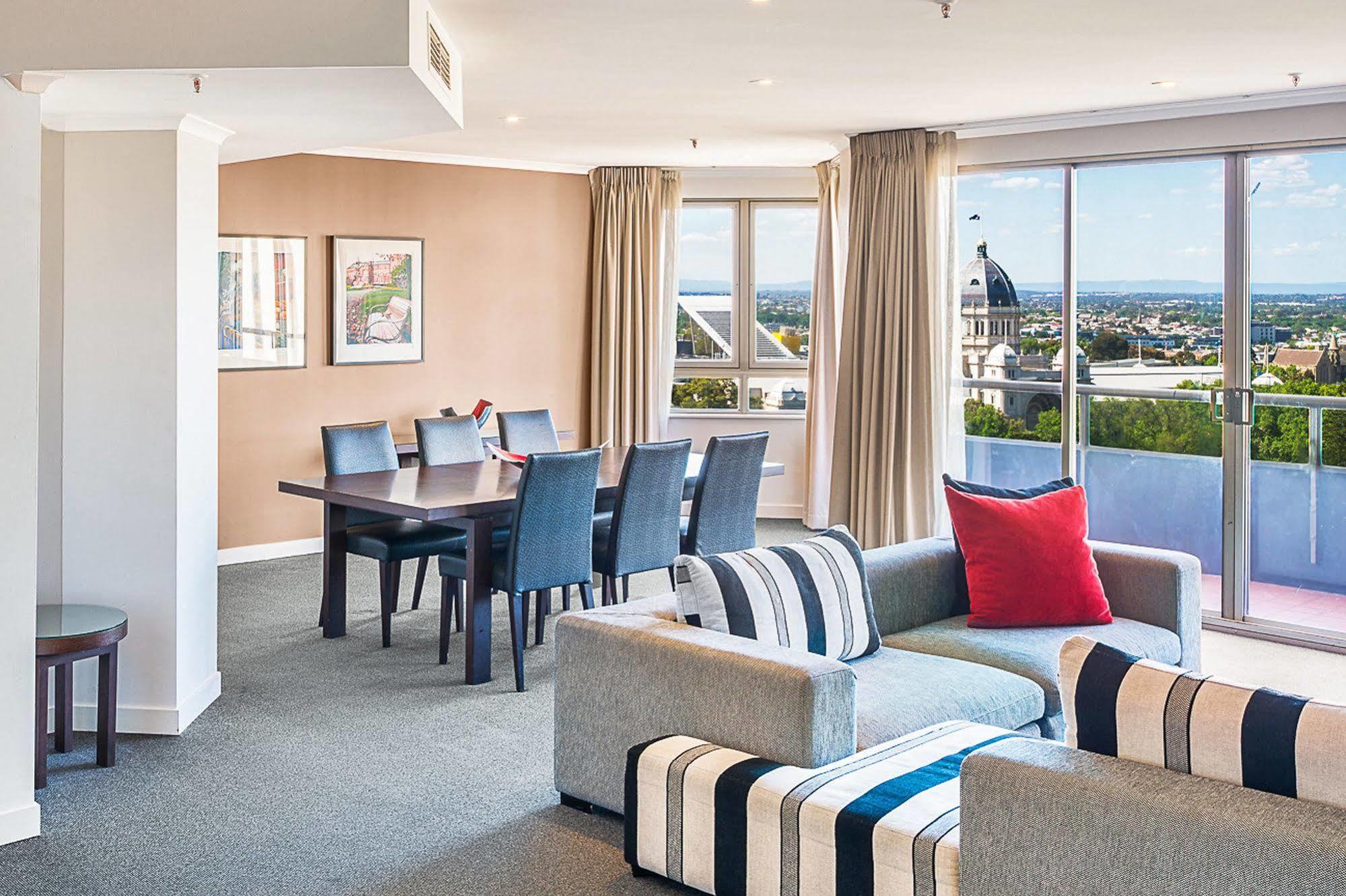 Mantra On The Park Aparthotel Melbourne Exterior foto