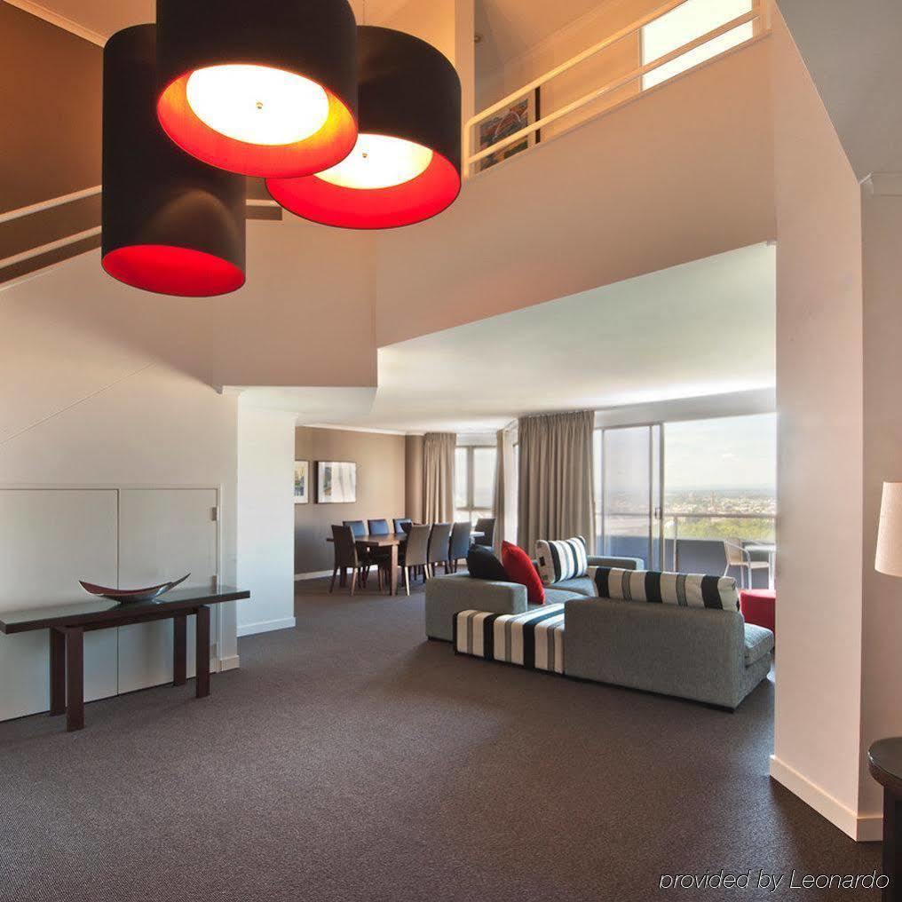 Mantra On The Park Aparthotel Melbourne Exterior foto