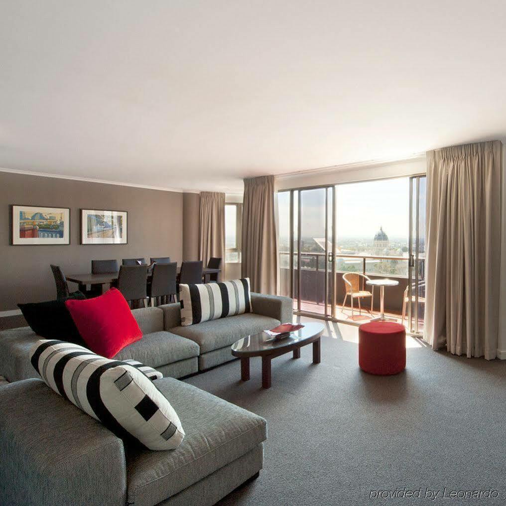 Mantra On The Park Aparthotel Melbourne Exterior foto
